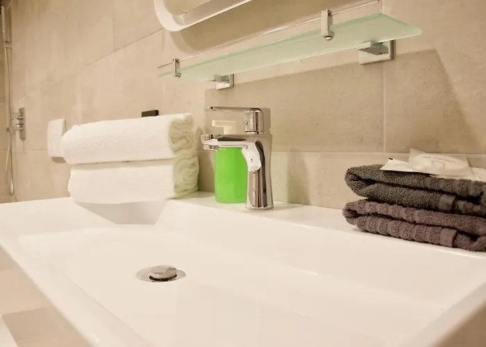 Apartment Standard By Hi5 - Gellert Area *