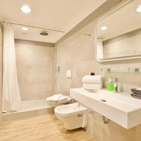 Standard By Hi5 - Gellert Area Apartamento Budapeste