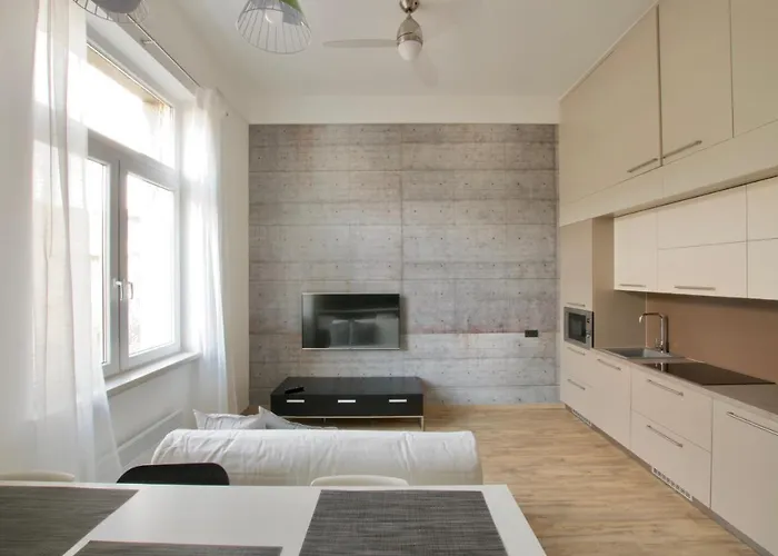 Standard By Hi5 - Gellert Area * Будапешт